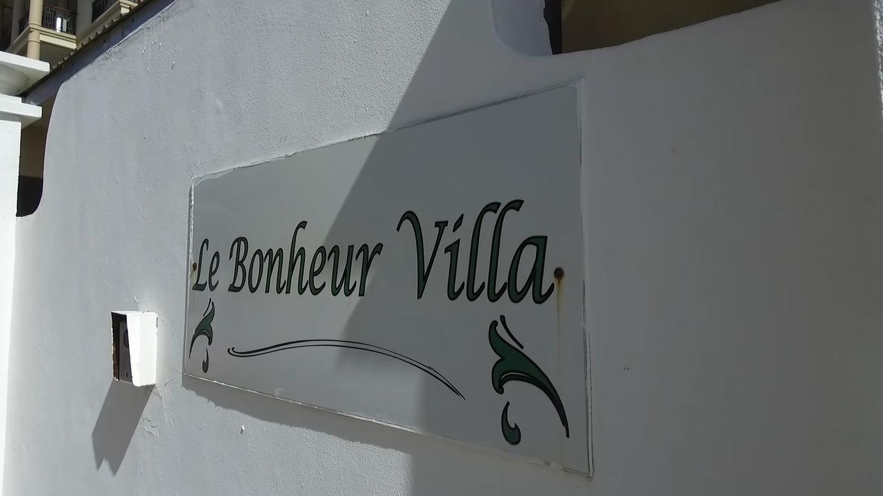 Le Bonheur Villa Machabee Exteriör bild
